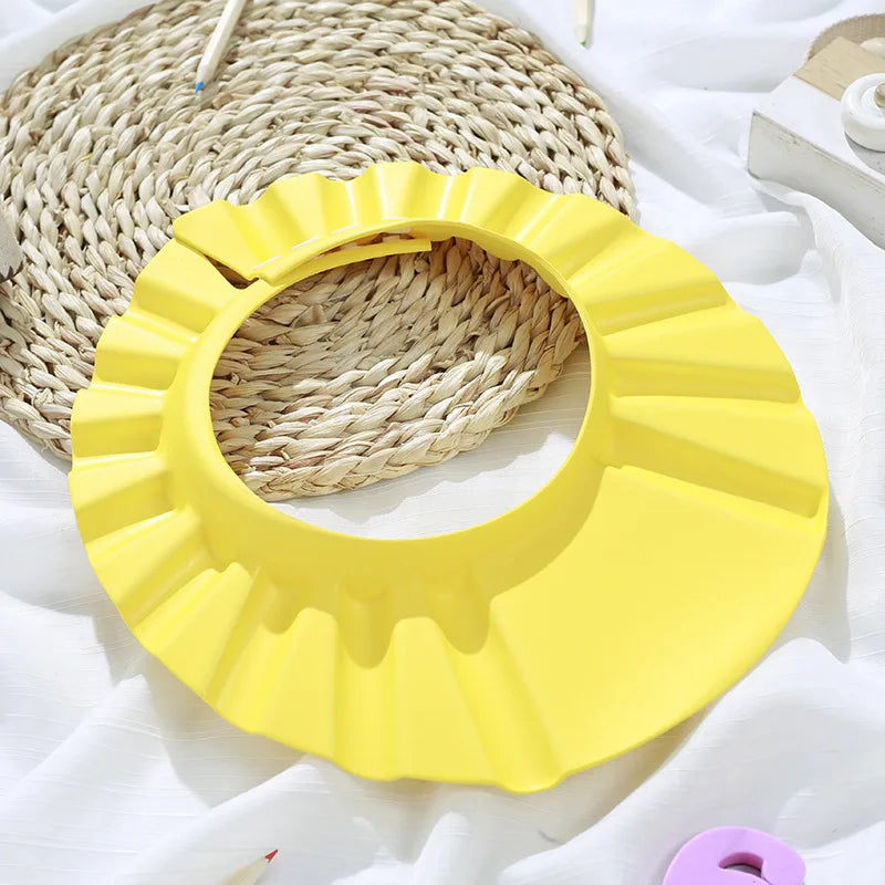 Touca de banho de bebê ajustável para lavagem de cabelo